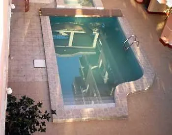 La Colline Hotel Montrouis