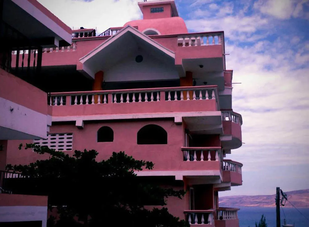 La Colline Hotel Montrouis